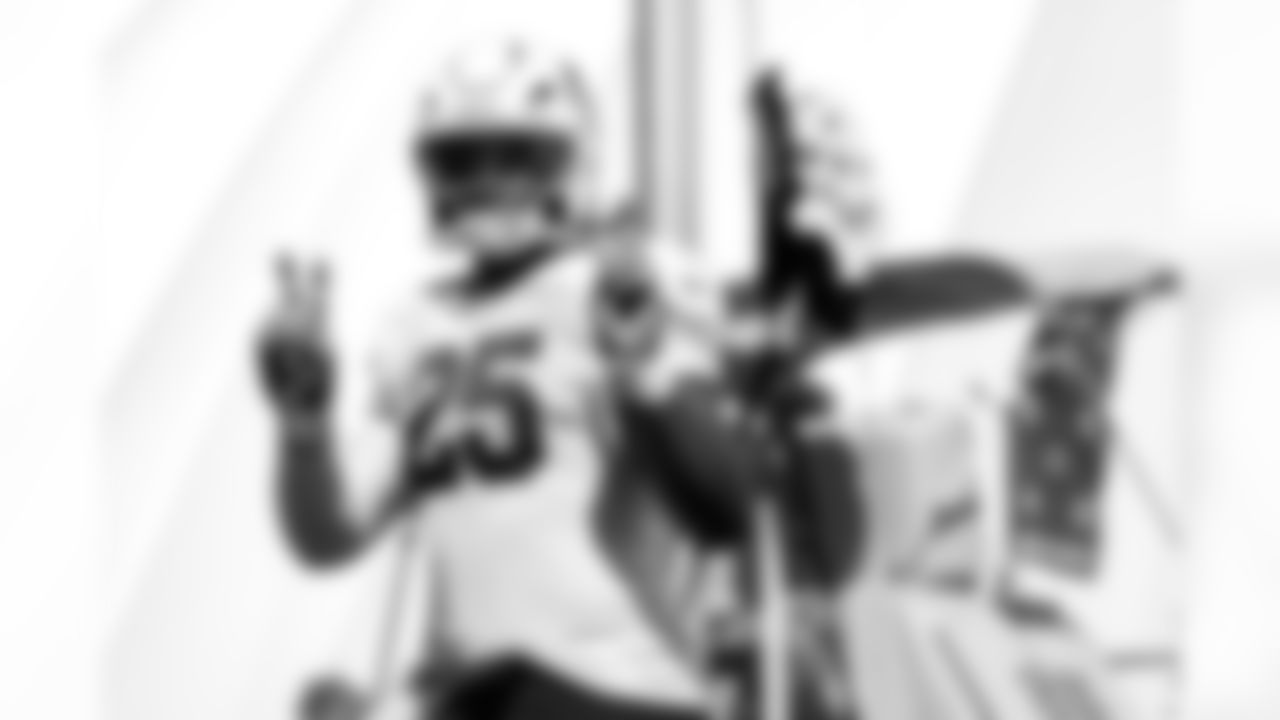 Arizona Cardinals linebacker Zaven Collins (25) during practice at the Dignity Health Training Facility on Thursday, Oct. 16, 2025 in Tempe, AZ.