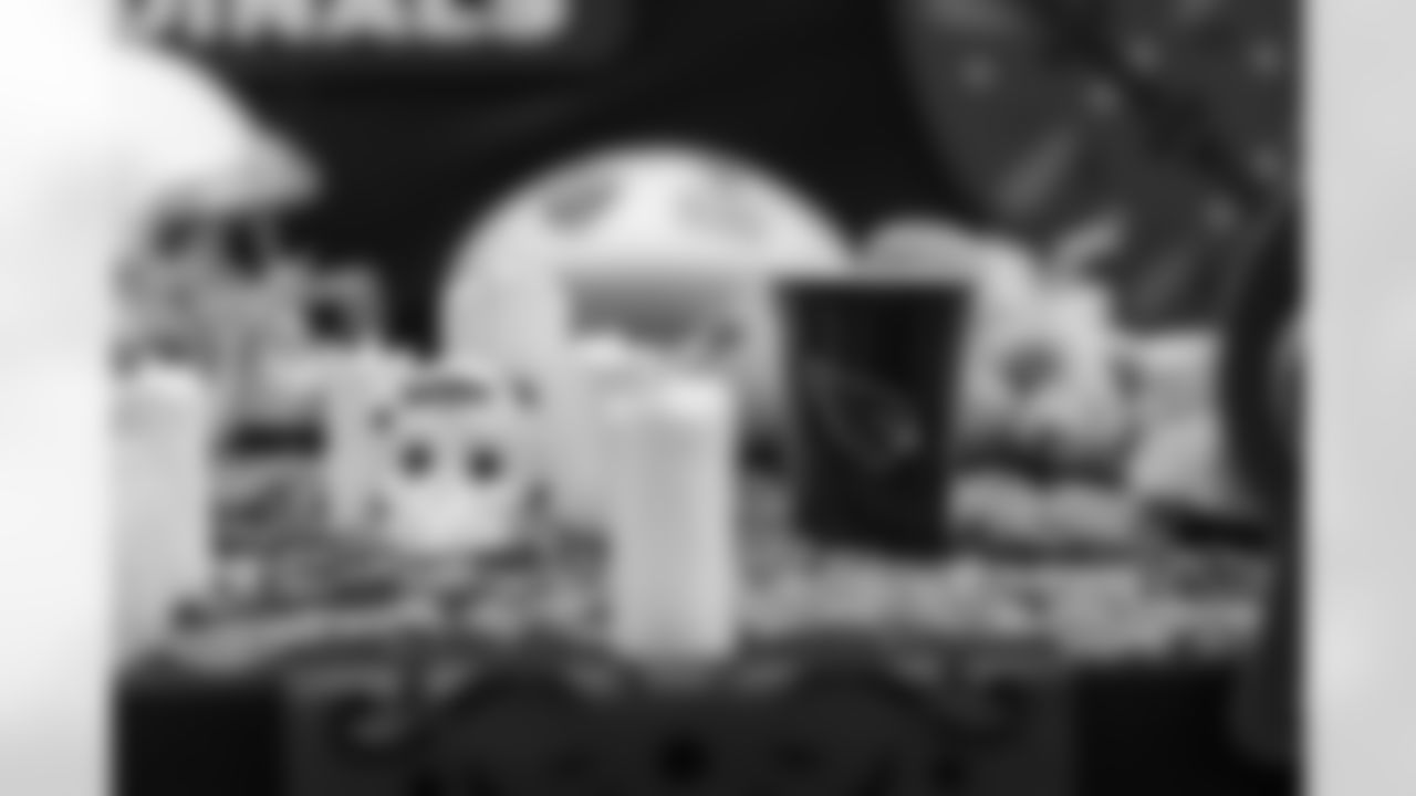 NFL2025_1012_114958-9309_DAR