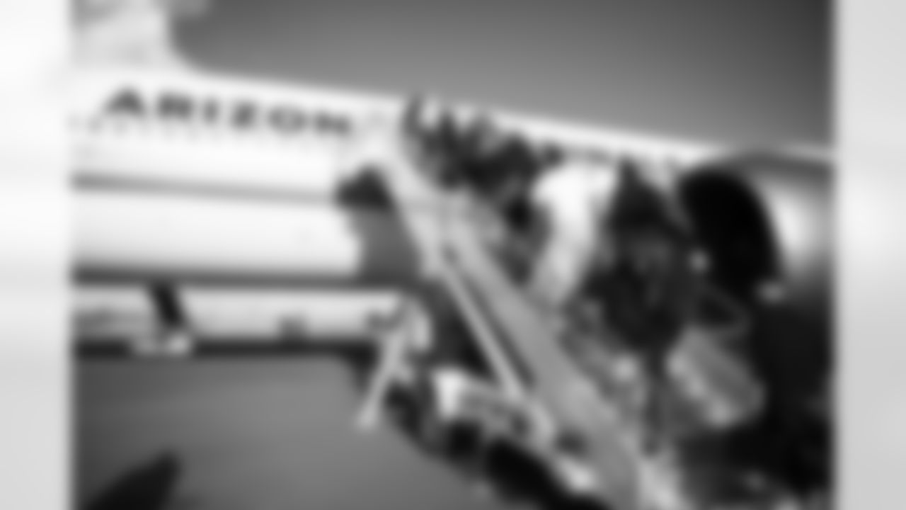 The Arizona Cardinals travel before the Week 1 regular season game between the Arizona Cardinals and the New Orleans Saints on Saturday, Sep. 6, 2025.