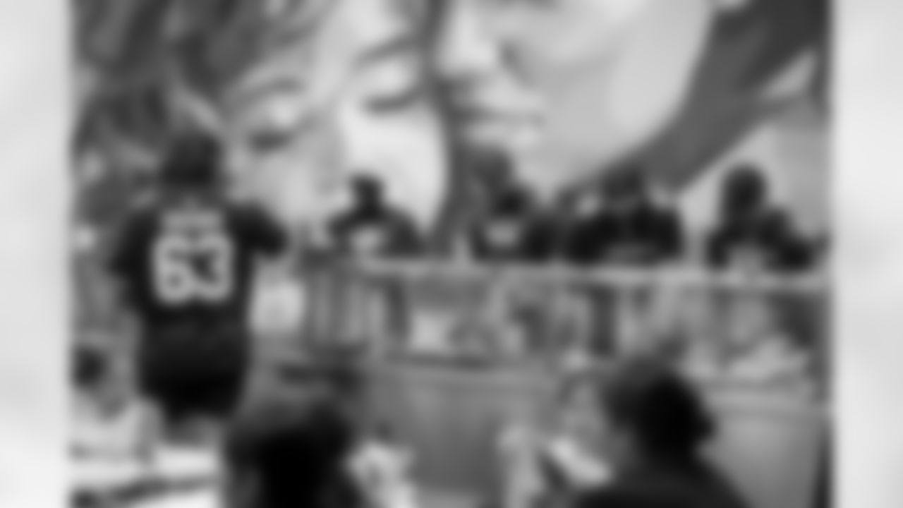 The Arizona Cardinals and Phoenix Rescue Mission host families for a Thanksgiving meal event on Monday, Nov. 24, 2025 in Phoenix, AZ.