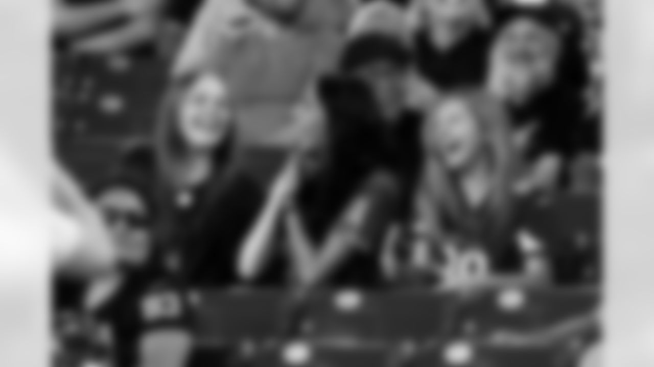 Fans during the Week 3 preseason game between the Arizona Cardinals and the Las Vegas Raiders on Saturday, Aug. 23, 2025 at State Farm Stadium.