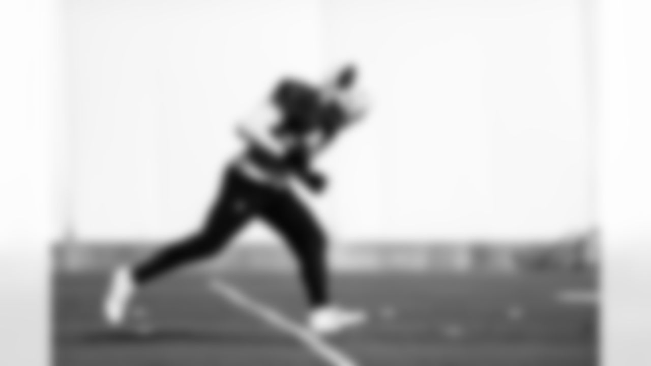 Arizona Cardinals linebacker Owen Pappoe (44) during practice at the Dignity Health Training Facility on Wednesday, Nov. 26, 2025 in Tempe, AZ.