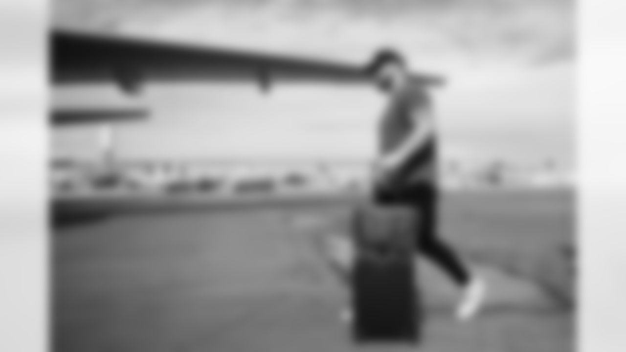 Arizona Cardinals offensive lineman Hjalte Froholdt (72) travels to Inglewood before the Week 18 regular season game against the Los Angeles Rams on Saturday, Jan. 3, 2026 in Phoenix, AZ.