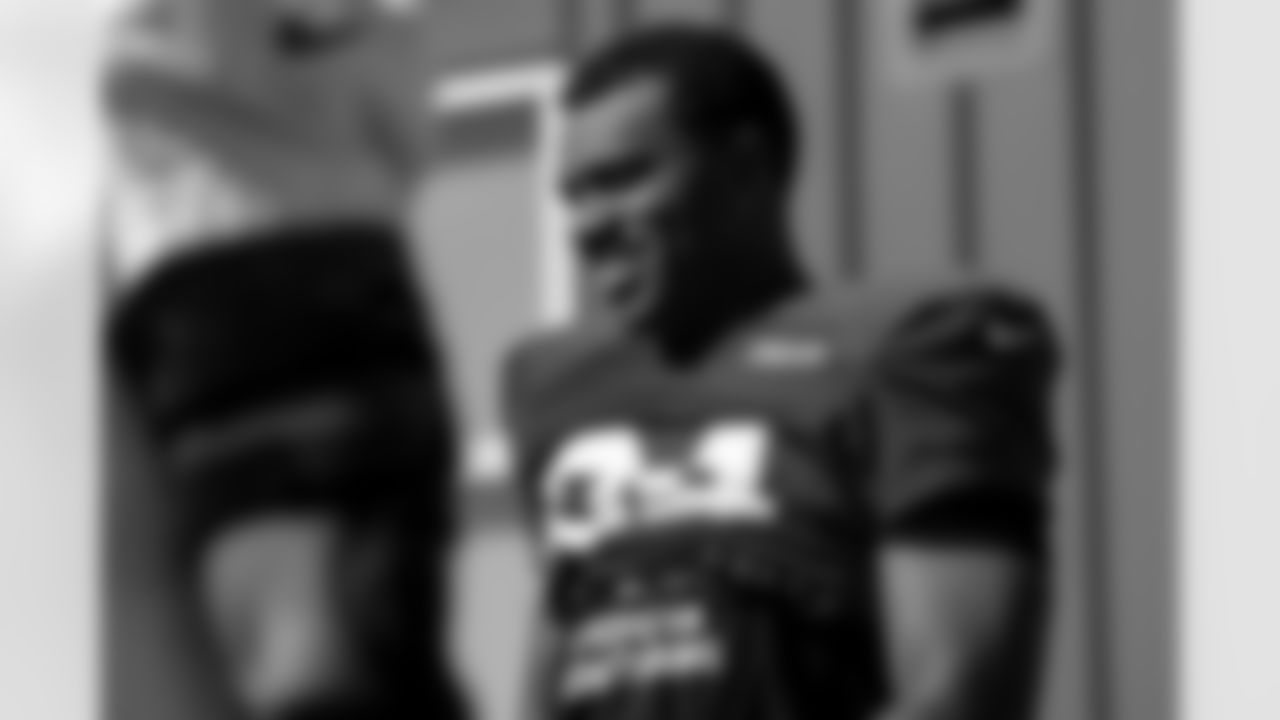 Arizona Cardinals tight end Elijah Higgins (84) during practice at the Dignity Health Training Facility on Thursday, Oct. 16, 2025 in Tempe, AZ.