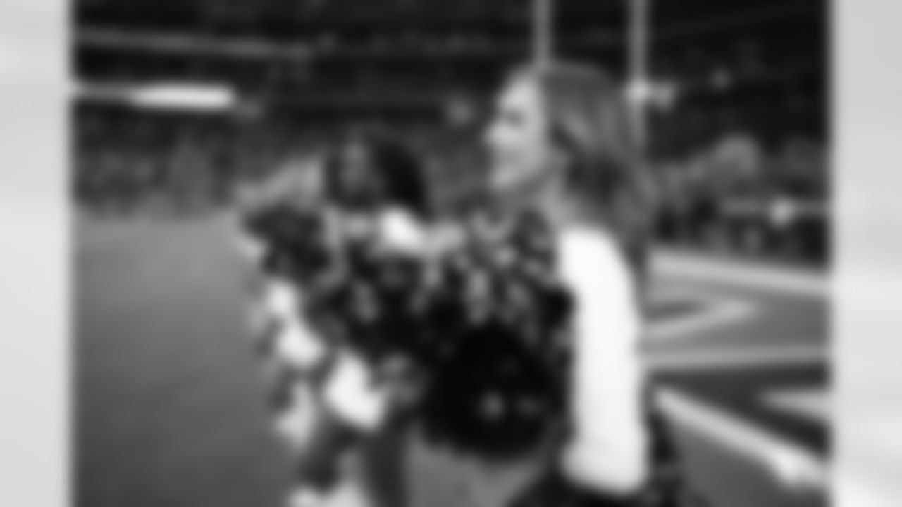 cheerleaders vs ravens_00002