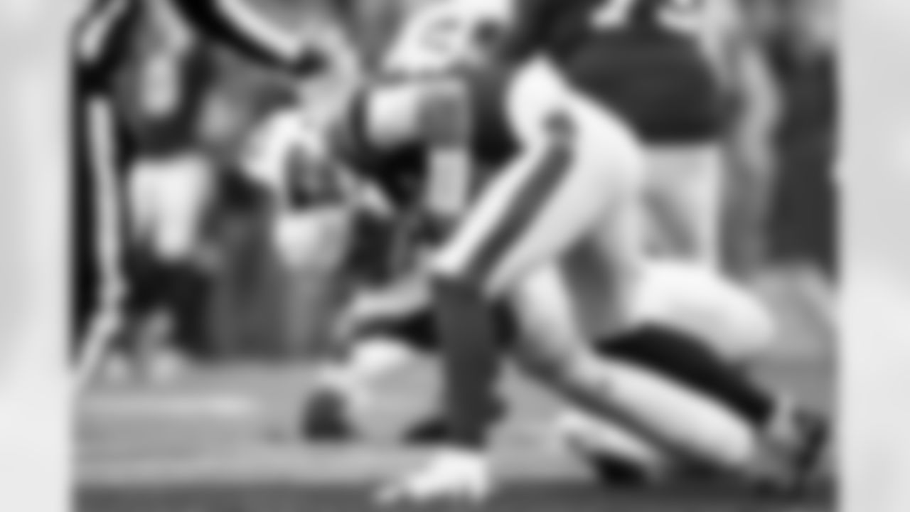 Arizona Cardinals linebacker Zaven Collins (25) during the Week 1 regular season game between the Arizona Cardinals and the Buffalo Bills on Sunday, Sep. 8, 2024 in Buffalo, NY.