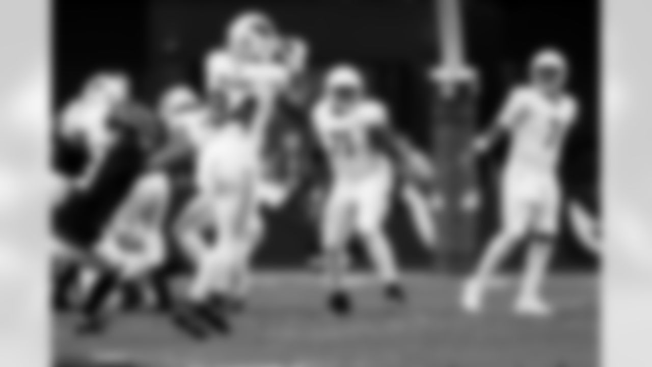 Arizona Cardinals tight end Elijah Higgins (84) during the Week 16 regular season game between the Arizona Cardinals and the Atlanta Falcons on Sunday, Dec. 21, 2025 at State Farm Stadium.