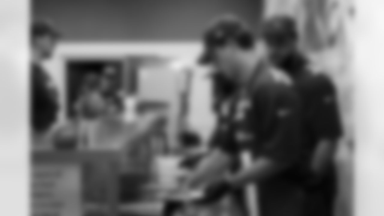 The Arizona Cardinals and Phoenix Rescue Mission host families for a Thanksgiving meal event on Monday, Nov. 24, 2025 in Phoenix, AZ.