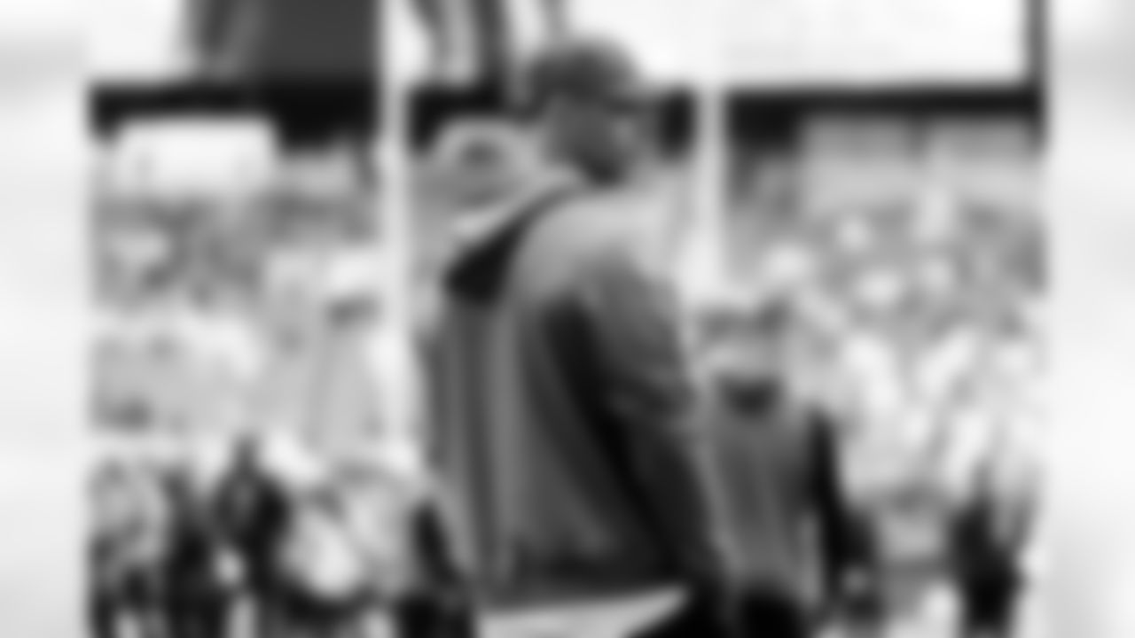 Arizona Cardinals Head Coach Jonathan Gannon during the Week 11 regular season game between the Arizona Cardinals and the San Francisco 49ers on Sunday, Nov. 16, 2025 at State Farm Stadium.