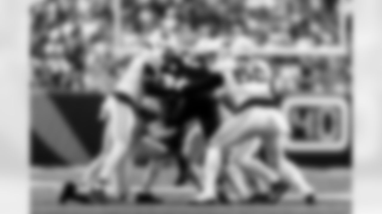 Arizona Cardinals cornerback Will Johnson (0), Arizona Cardinals linebacker Cody Simon (50) and Arizona Cardinals linebacker Jordan Burch (52) during the Week 17 regular season game between the Arizona Cardinals and the Cincinnati Bengals on Sunday, Dec. 28, 2025 in Cincinnati, OH.