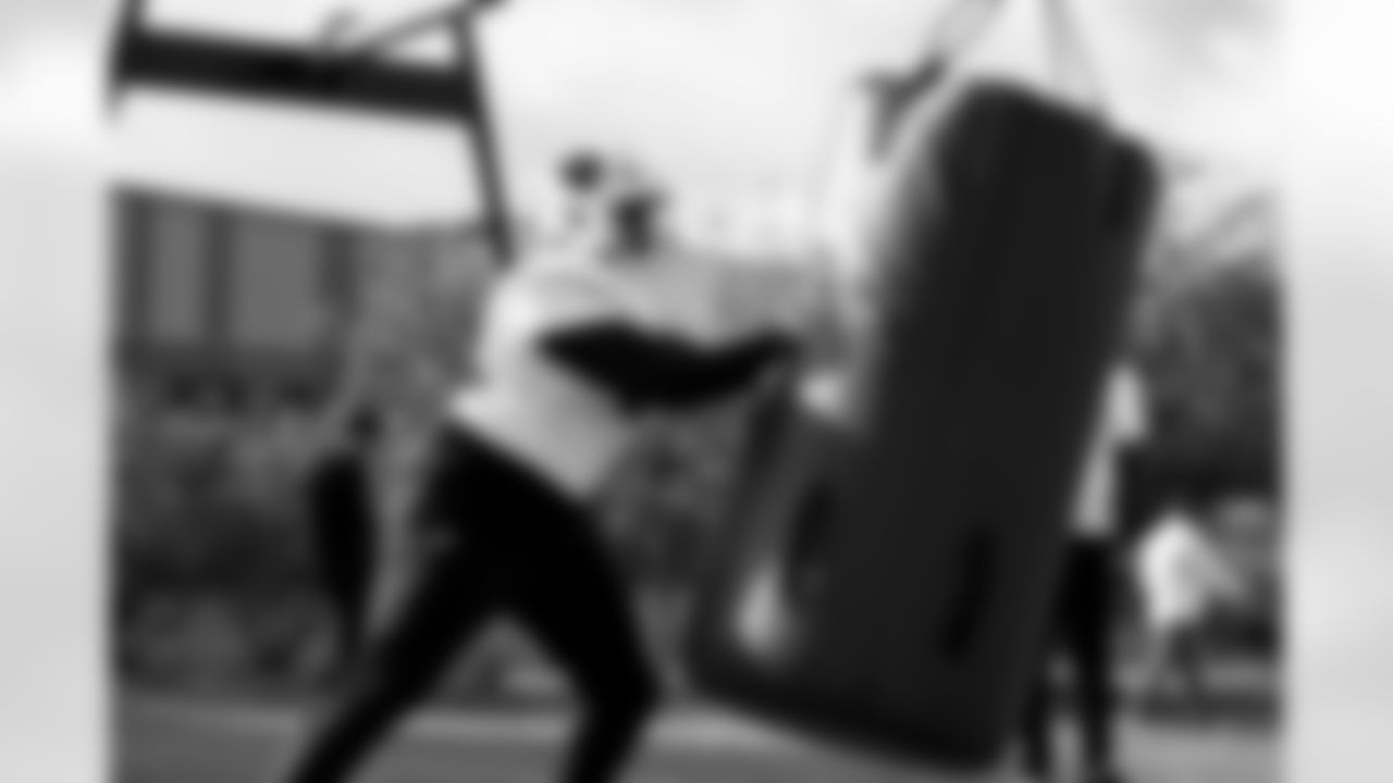 Arizona Cardinals offensive lineman Kelvin Beachum (68) during practice at the Dignity Health Training Facility on Friday, Jan. 2, 2026 in Tempe, AZ.