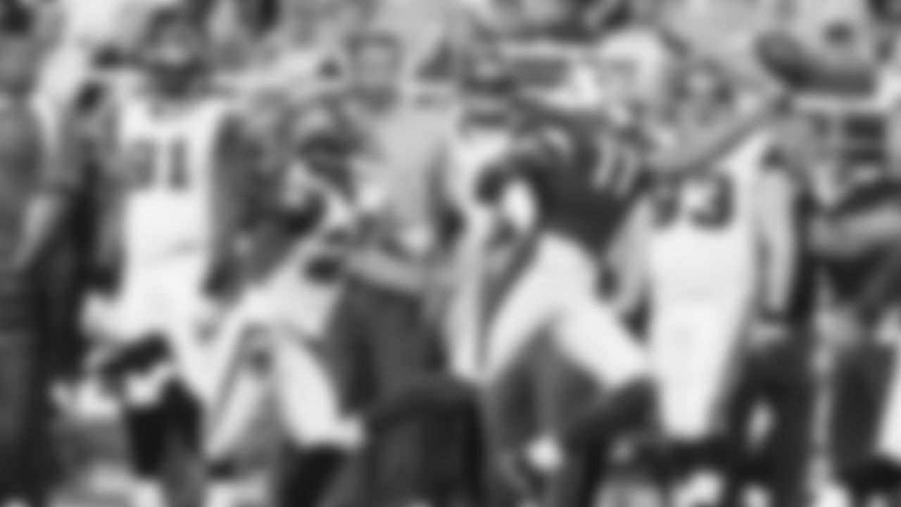 Larry Fitzgerald hauls in a one-handed catch against the Seahawks in 2008.