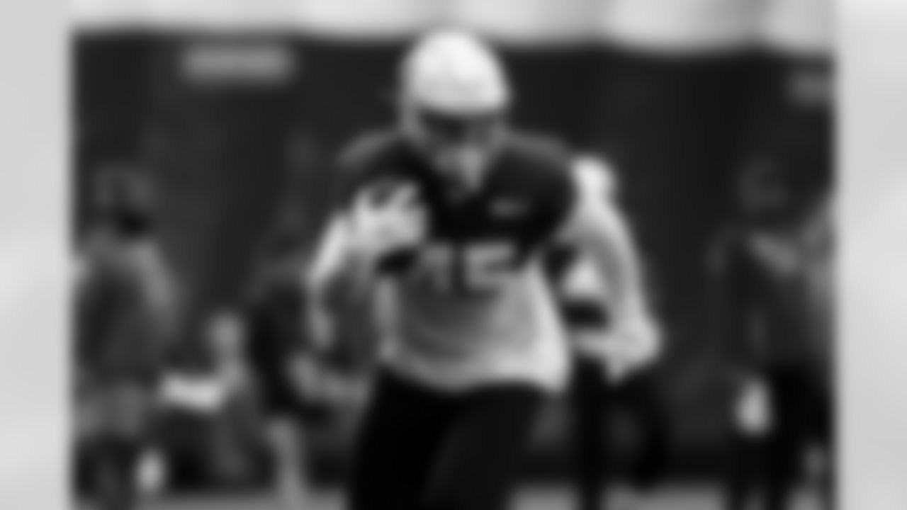 Arizona Cardinals tight end Josiah Deguara (45) during practice at the Dignity Health Training Facility on Wednesday, Nov. 19, 2025 in Tempe, AZ.