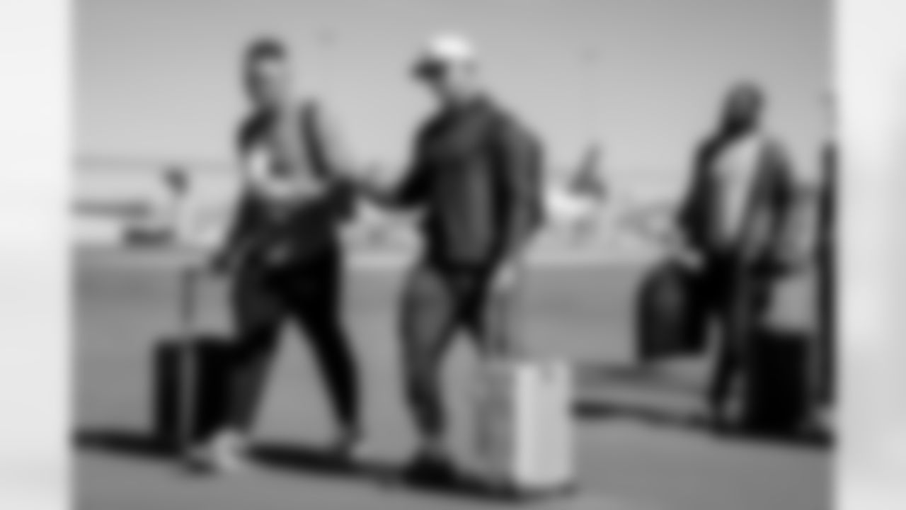 Arizona Cardinals kicker Chad Ryland (38) and Arizona Cardinals tight end Trey McBride (85) travels before the Week 9 regular season game between the Arizona Cardinals and the Dallas Cowboys on Sunday, Nov. 2, 2025 in Arlington, TX.