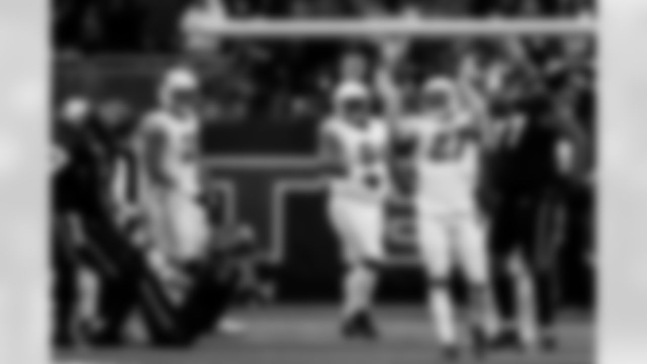 Arizona Cardinals linebacker Akeem Davis-Gaither (27) during the Week 15 regular season game between the Arizona Cardinals and the Houston Texans on Sunday, Dec. 14, 2025 in Houston, TX.