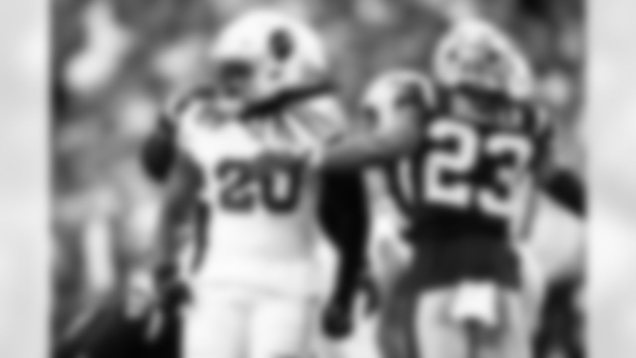 Arizona Cardinals running back DeeJay Dallas (20) during the Week 15 regular season game between the Arizona Cardinals and the New England Patriots on Sunday, Dec 15, 2024 at State Farm Stadium.