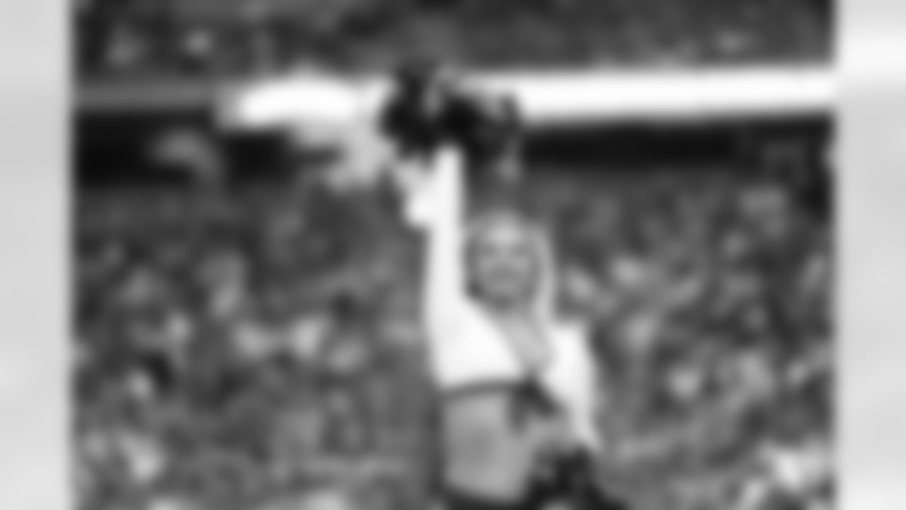 cheerleaders vs ravens_00112