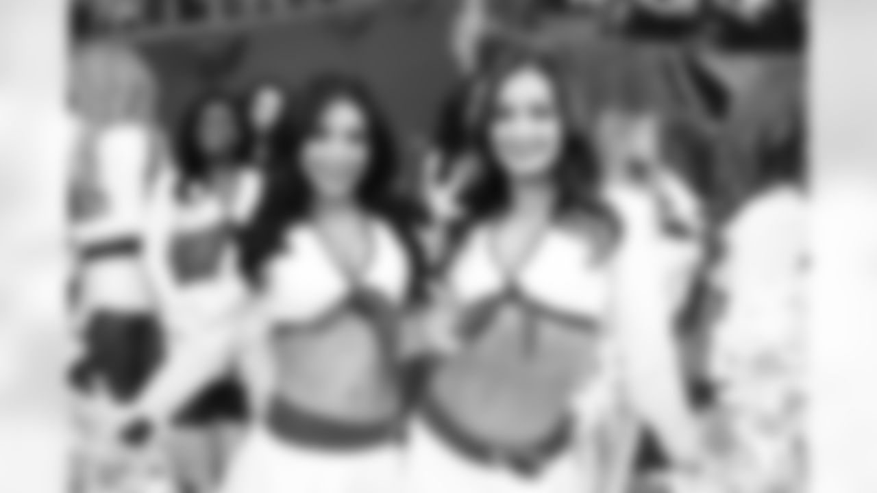 The Arizona Cardinals Cheerleaders during the Week 15 game against the San Francisco 49ers at State Farm Stadium on Dec. 17, 2023.