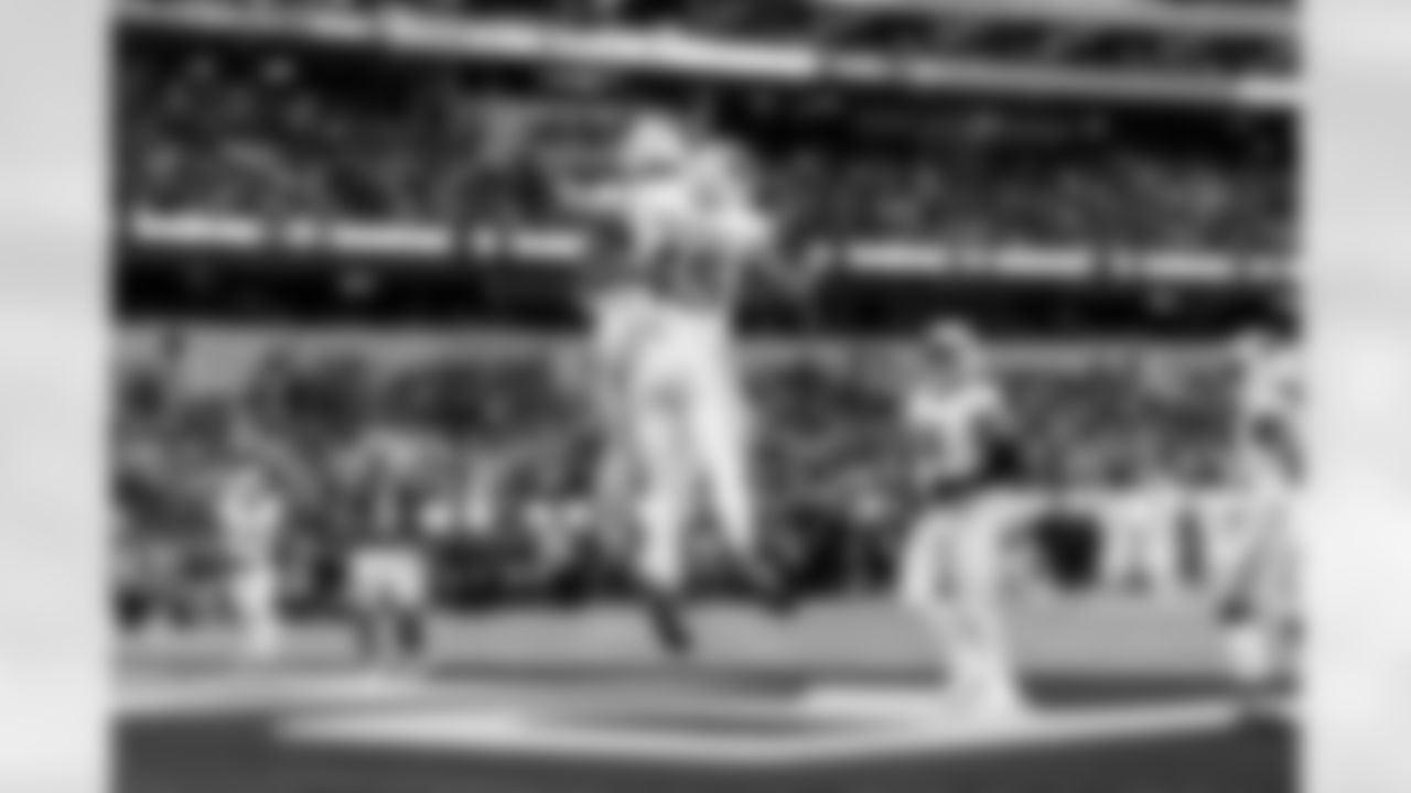 Arizona Cardinals tight end Trey McBride (85) and Arizona Cardinals tight end Josiah Deguara (45) during the Week 18 regular season game between the Arizona Cardinals and the Los Angeles Rams on Sunday, Jan. 4, 2026 in Los Angeles, CA.