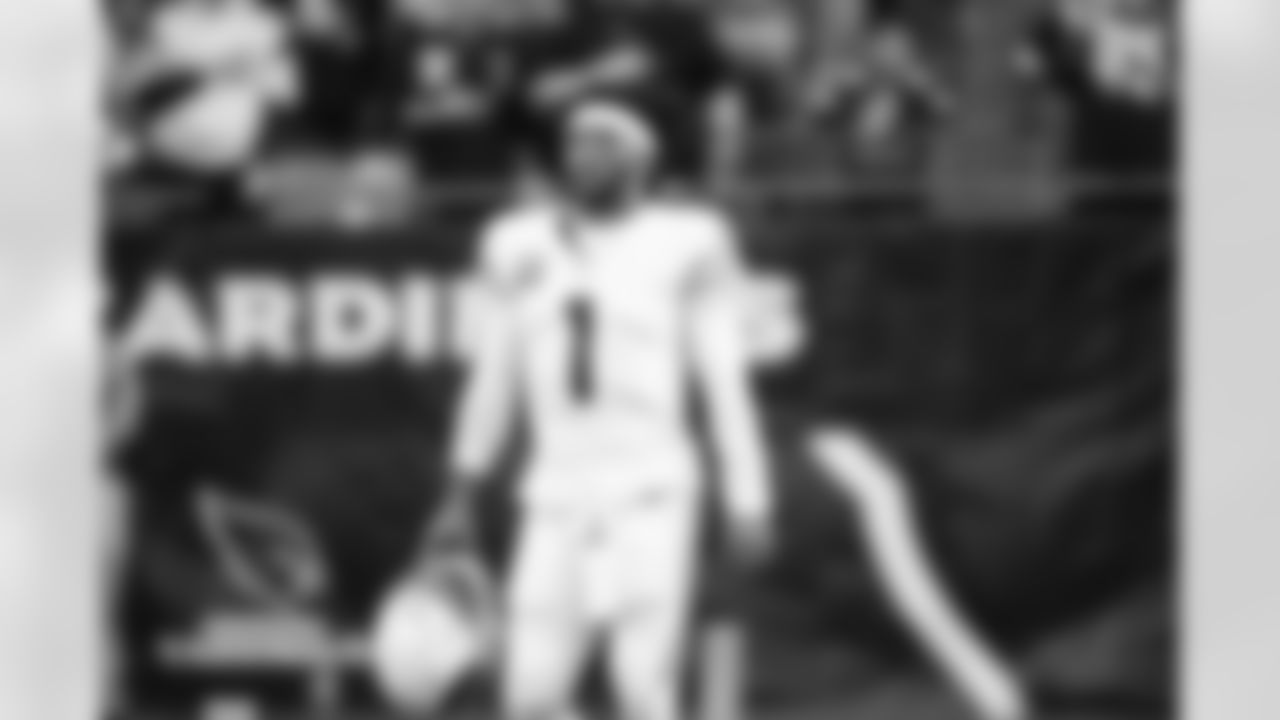 Arizona Cardinals quarterback Kyler Murray (1) during the Week 15 regular season game between the Arizona Cardinals and the San Francisco 49ers on Sunday, Dec 17, 2023 at State Farm Stadium.