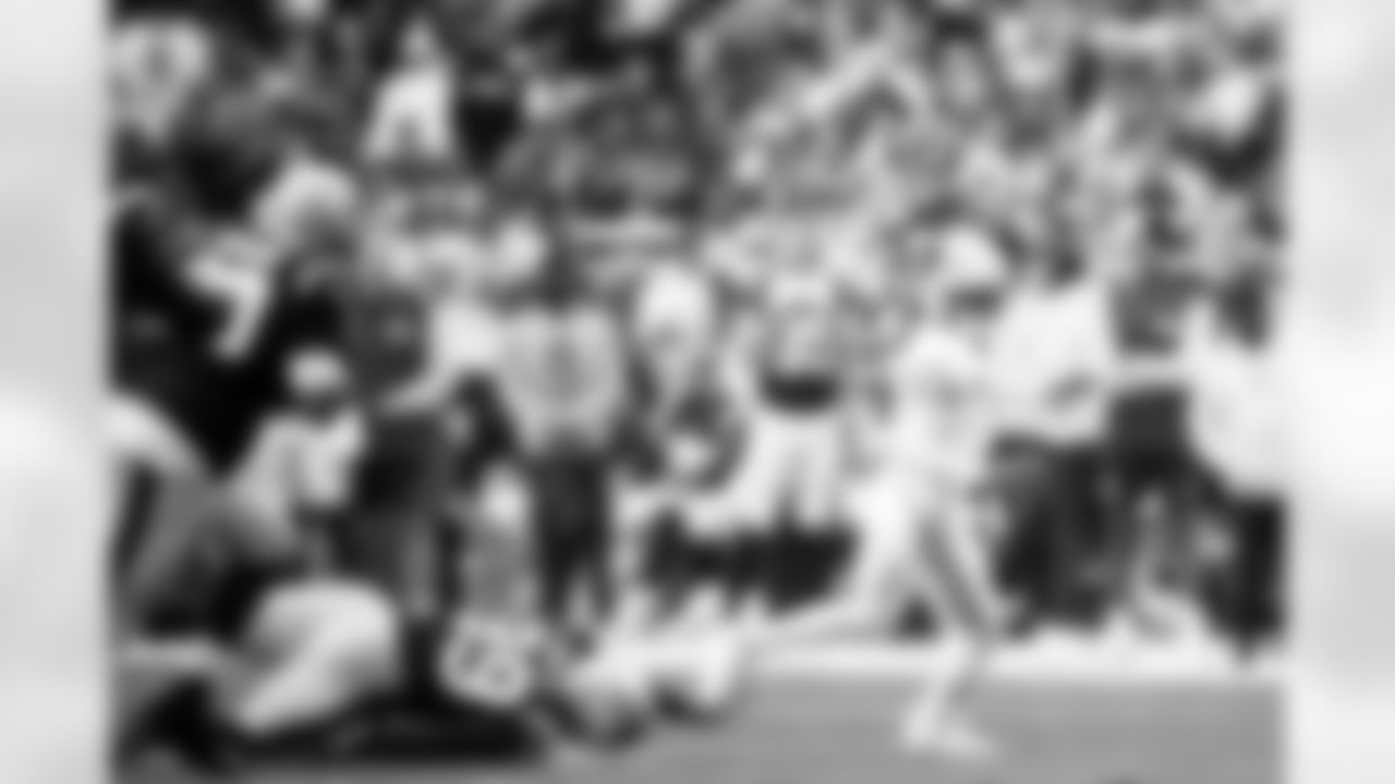 Arizona Cardinals quarterback Kyler Murray (1) during the Week 15 regular season game between the Arizona Cardinals and the New England Patriots on Sunday, Dec 15, 2024 at State Farm Stadium.