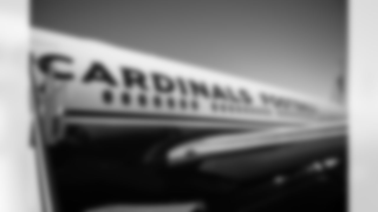 Plane travels to Houston before the Week 15 regular season game against the Houston Texans on Saturday, Dec. 13, 2025 in Phoenix, AZ.