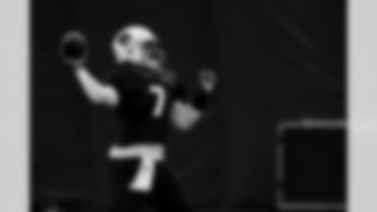 Arizona Cardinals quarterback Jacoby Brissett (7) during practice at the Dignity Health Training Facility on Wednesday, Nov. 19, 2025 in Tempe, AZ.