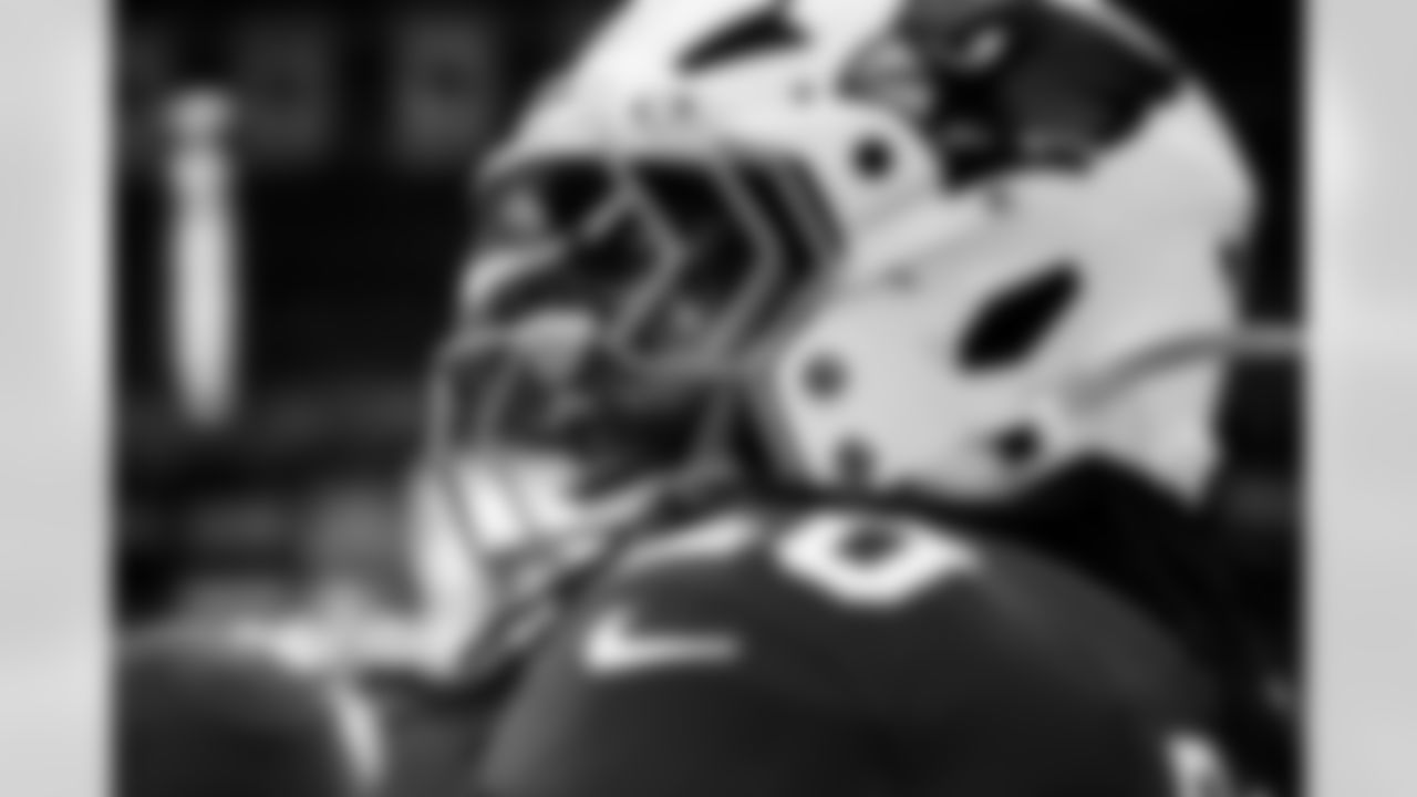 Arizona Cardinals running back DeeJay Dallas (20) during the Week 1 preseason game between the Arizona Cardinals and the Kansas City Chiefs on Saturday, Aug. 9, 2025 at State Farm Stadium.