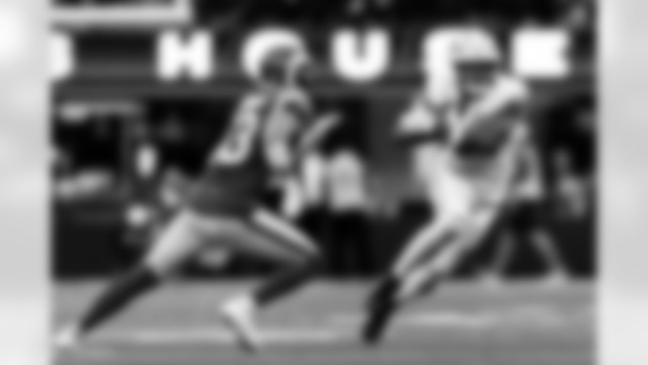 Arizona Cardinals tight end Elijah Higgins (84) during the Week 18 regular season game between the Arizona Cardinals and the Los Angeles Rams on Sunday, Jan. 4, 2026 in Los Angeles, CA.