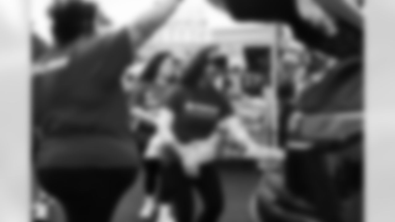 State Farm, Desert Financial Credit Union, and the Arizona Cardinals teamed up with United Food Bank to donate meals to local families in need at Mesa Convention Center on Wednesday, Nov. 19, 2025 in Mesa, AZ.