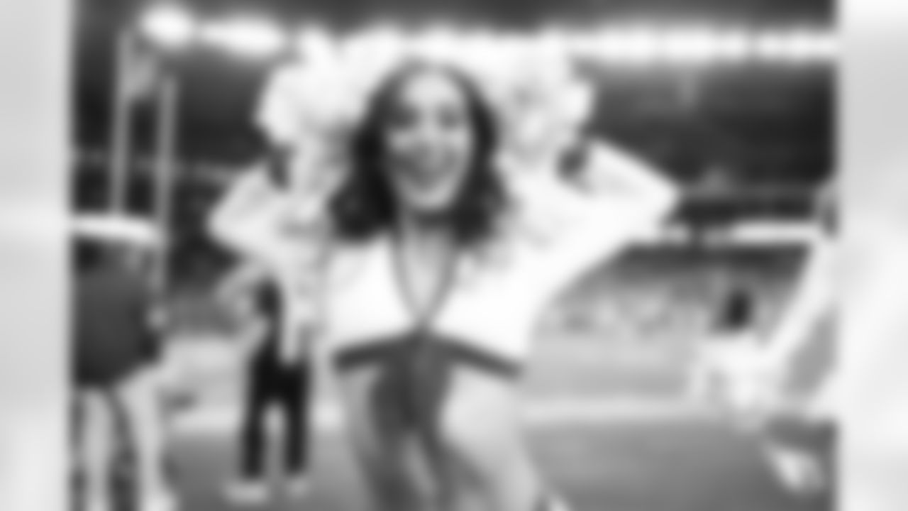 The Arizona Cardinals Cheerleaders during the Week 15 game against the San Francisco 49ers at State Farm Stadium on Dec. 17, 2023.