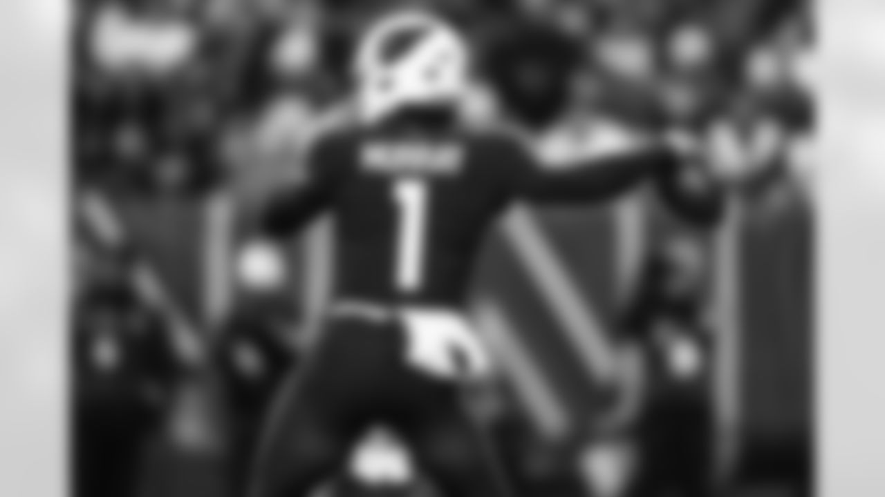 Arizona Cardinals quarterback Kyler Murray (1) during the Week 16 regular season game between the Arizona Cardinals and the Chicago Bears on Sunday, Dec 24, 2023 in Chicago, IL.