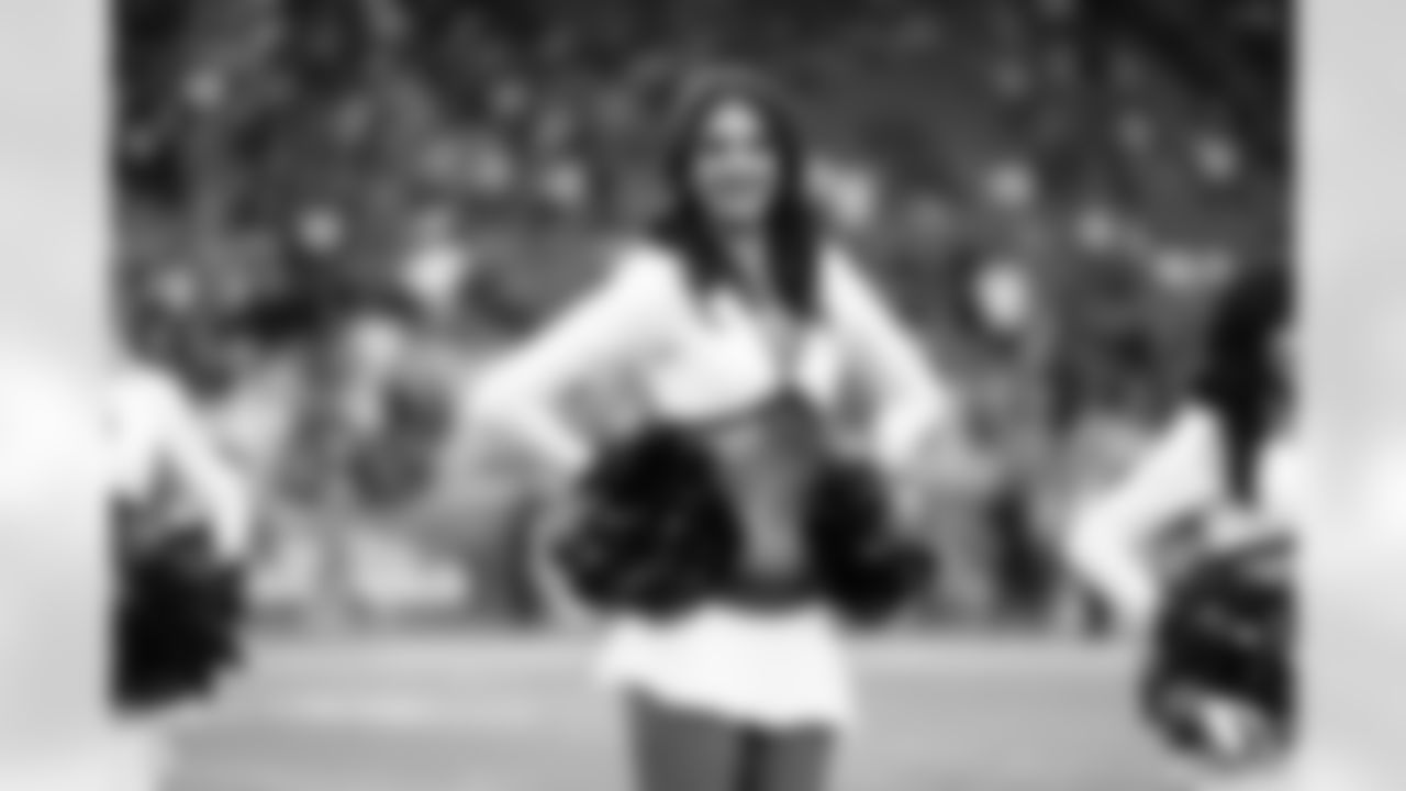 cheerleaders vs ravens_00144
