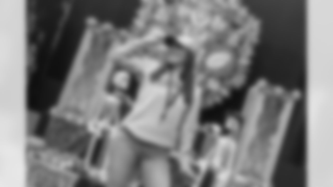 NFL2025_1012_123222-9723_DAR