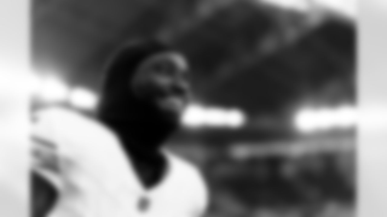 Arizona Cardinals running back Michael Carter (22) during the Week 16 regular season game between the Arizona Cardinals and the Atlanta Falcons on Sunday, Dec. 21, 2025 at State Farm Stadium.