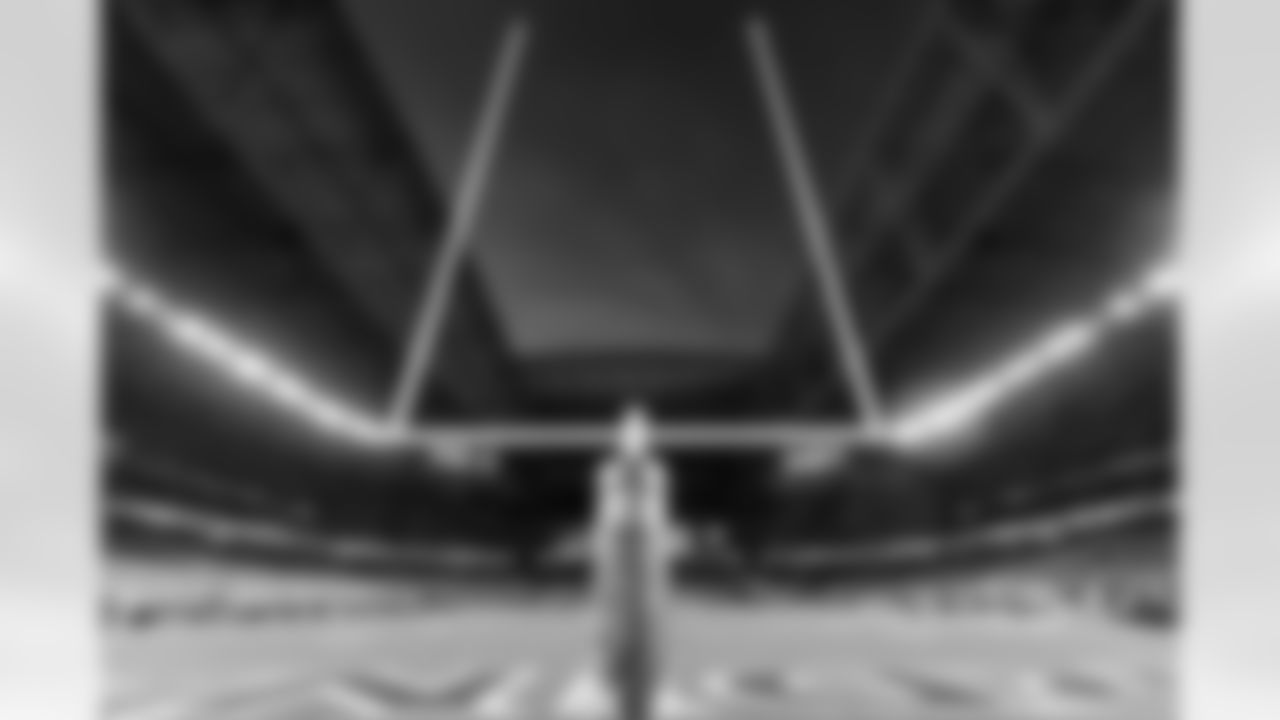 Open roof during the Week 11 regular season game between the Arizona Cardinals and the San Francisco 49ers on Sunday, Nov. 16, 2025 at State Farm Stadium.