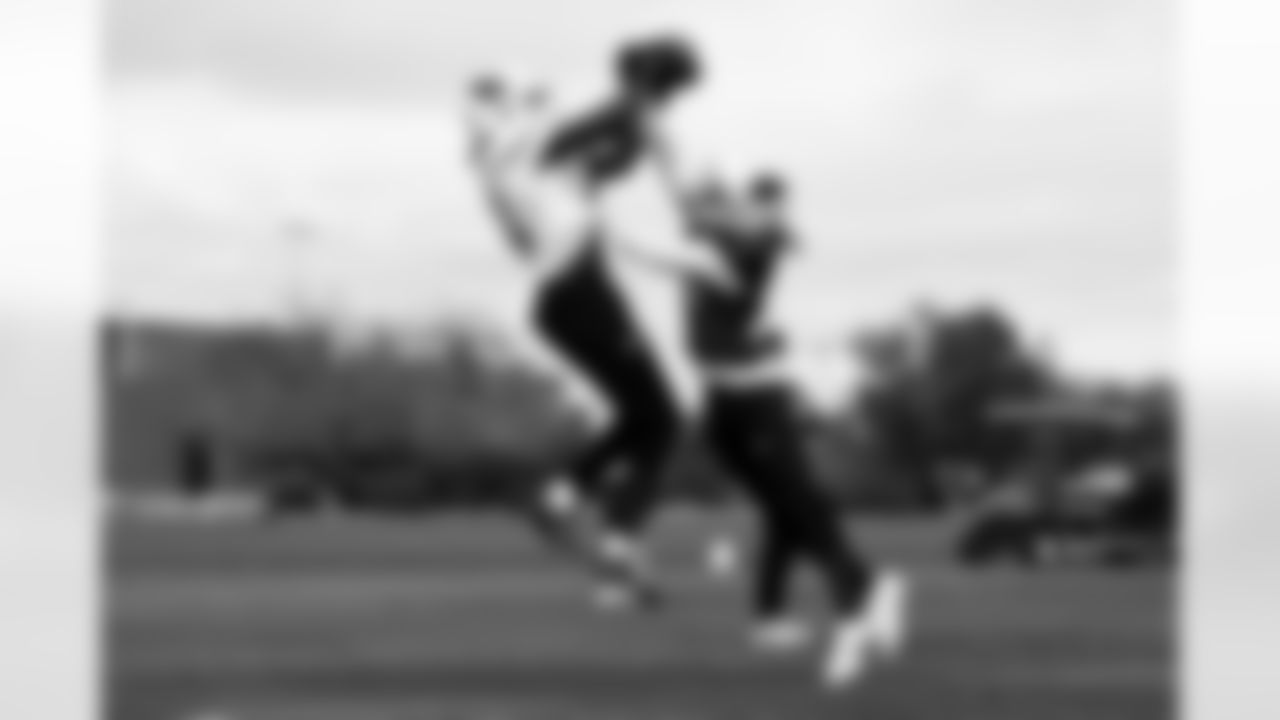 Arizona Cardinals tight end Rivaldo Fairweather (41) and Arizona Cardinals cornerback Denzel Burke (29) during practice at the Dignity Health Training Facility on Friday, Jan. 2, 2026 in Tempe, AZ.