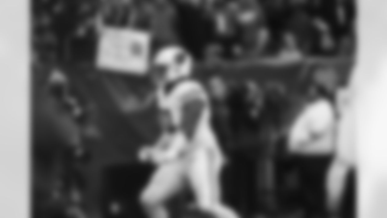 Arizona Cardinals offensive lineman Paris Johnson Jr. (70) during the Week 17 regular season game between the Arizona Cardinals and the Philadelphia Eagles on Sunday, Dec 31, 2023 in Philadelphia, PA.