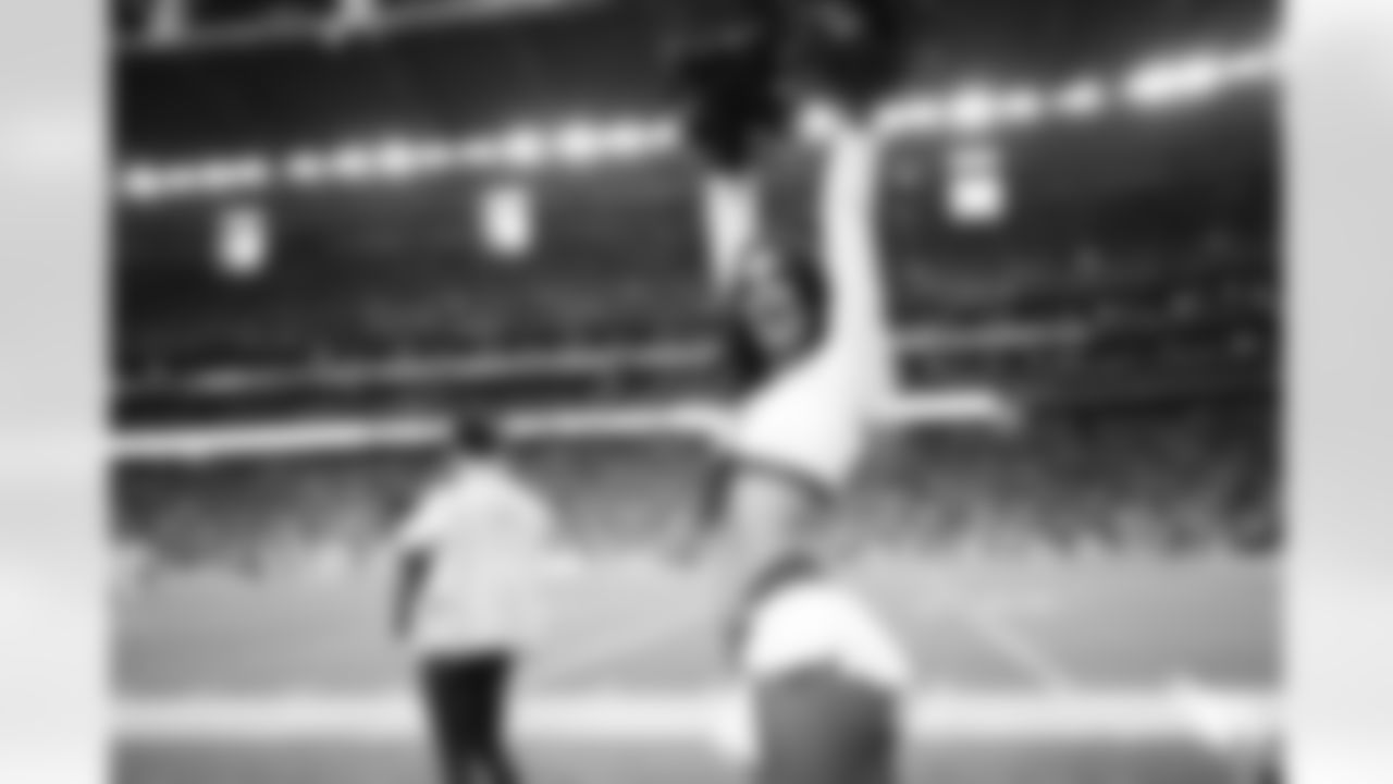 cheerleaders vs ravens_00143
