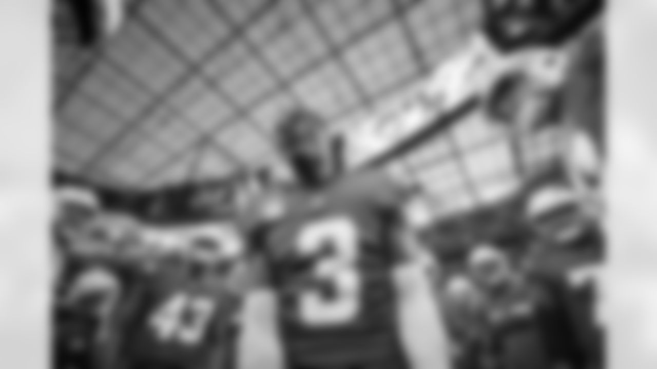 S Derwin James Jr. (3)