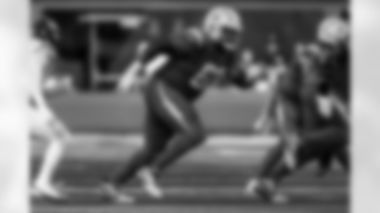 Take a look at the best photos of Chargers 2026 free agent Jamaree Salyer