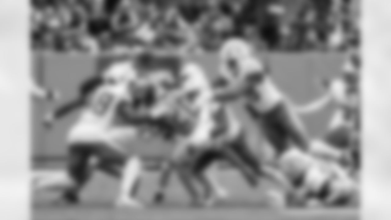 OLB Bud Dupree (48), OLB Odafe Oweh (98) and LB Daiyan Henley (0)