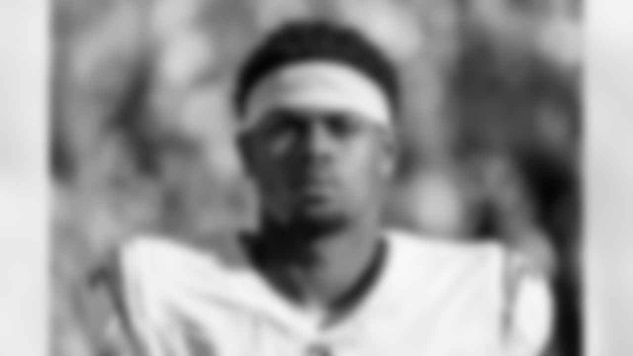 Check out the best shots from the Chargers Week 18 matchup against the Broncos!