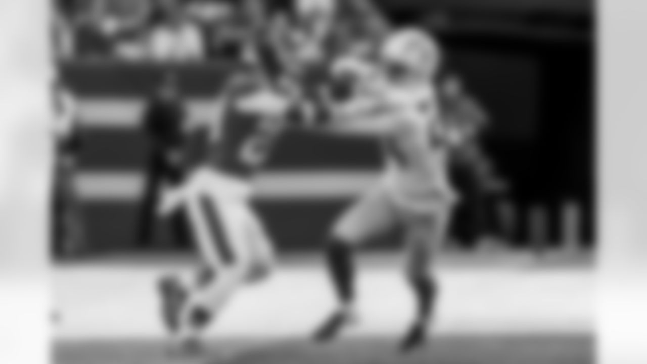 Take a look at the best photos of Chargers 2026 free agent Benjamin St-Juste