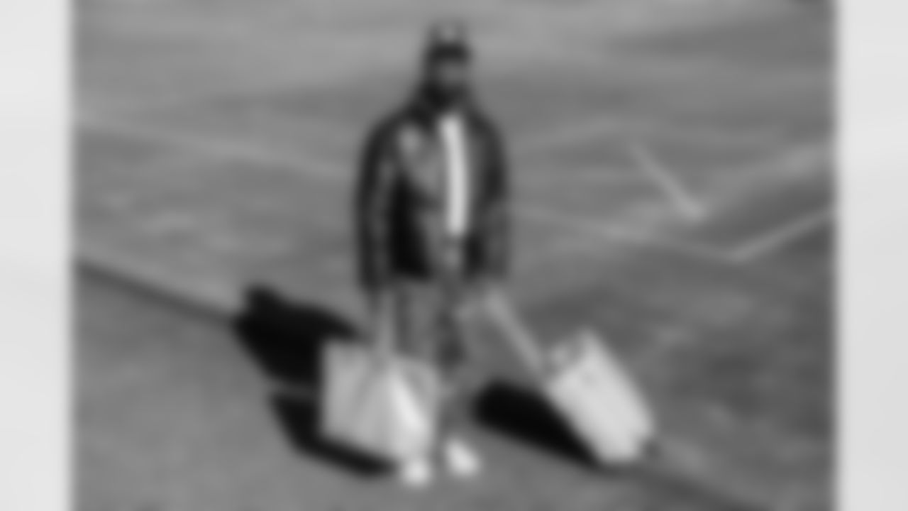 Los Angeles Chargers CB Donte Jackson (26) travels to New England on Friday, Jan. 9, 2025 for the Wild Card matchup against the New England Patriots.