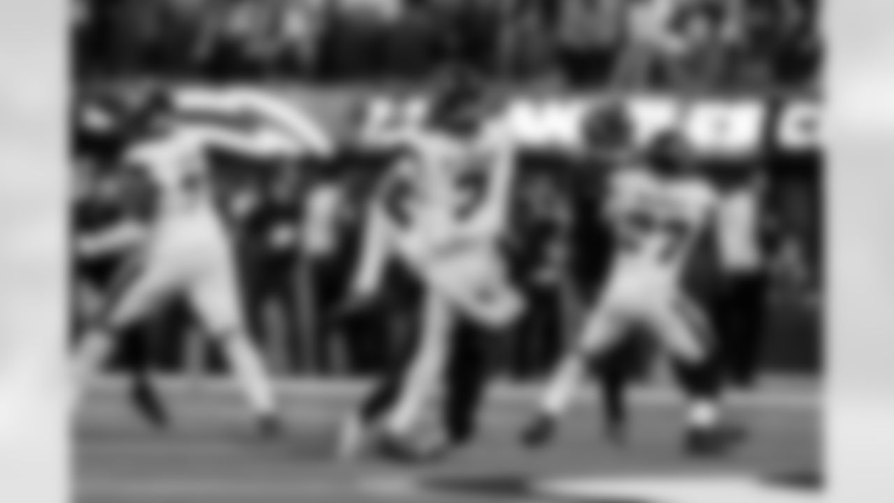 S Tony Jefferson (23)