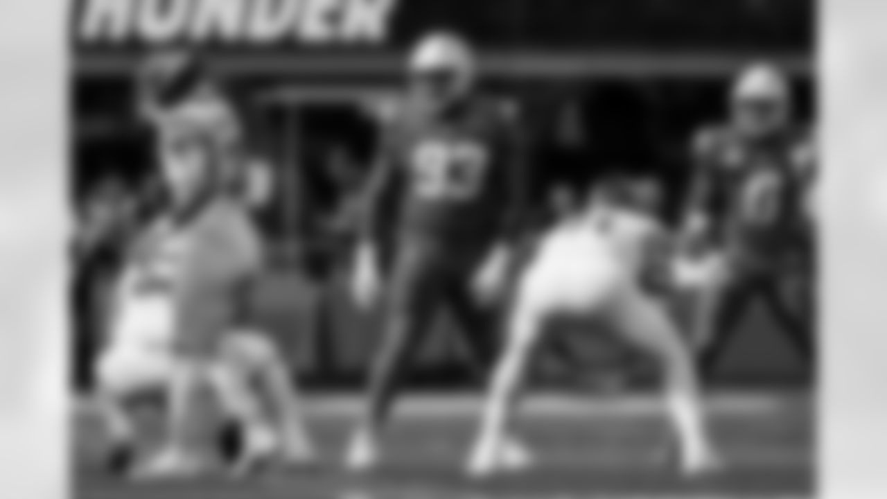 Take a look at the best photos of Chargers 2026 free agent Otito Ogbonnia