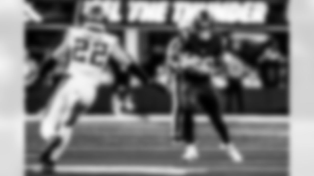 Take a look back at the Chargers Week 8 matchup with the Vikings in monochrome!