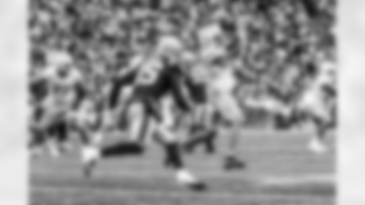 Take a look back at the Chargers Week 17 matchup with the Patriots in monochrome!