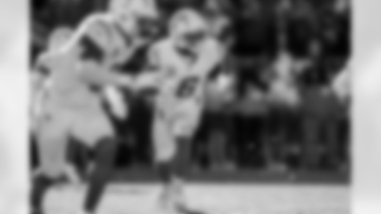 Take a look at the best photos of Chargers 2026 free agent Denzel Perryman